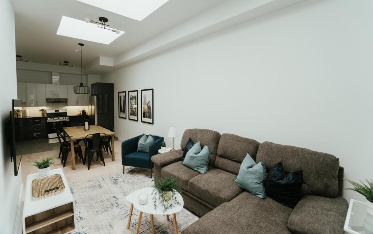 Welcoming And Light Filled 2bdr Apartment Montreal