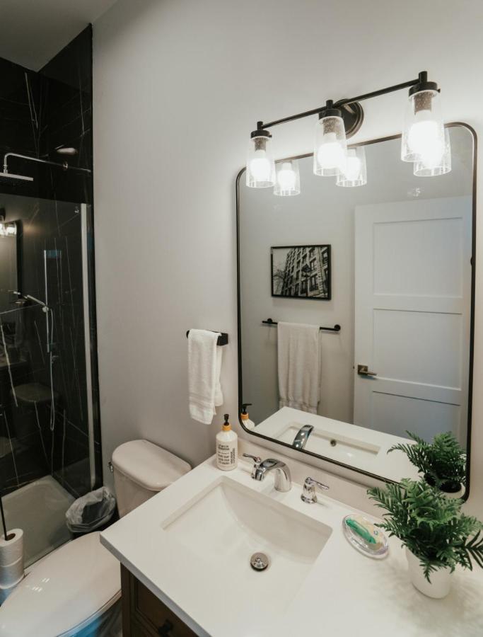 Welcoming And Light Filled 2bdr Apartamento *